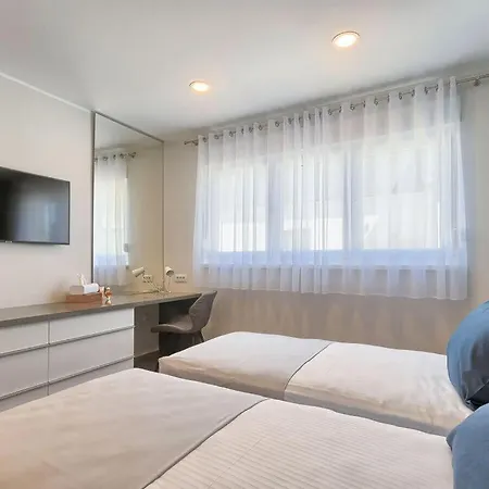 Villa Vallelunga Comfortable Holiday *
