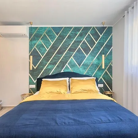 Vallelunga Comfortable Holiday Villa Pula